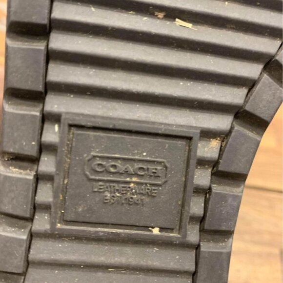 🤎coach leather/wool boots. 2 ways to wear! Size 7. New condition. Brown. - Picture 9 of 10